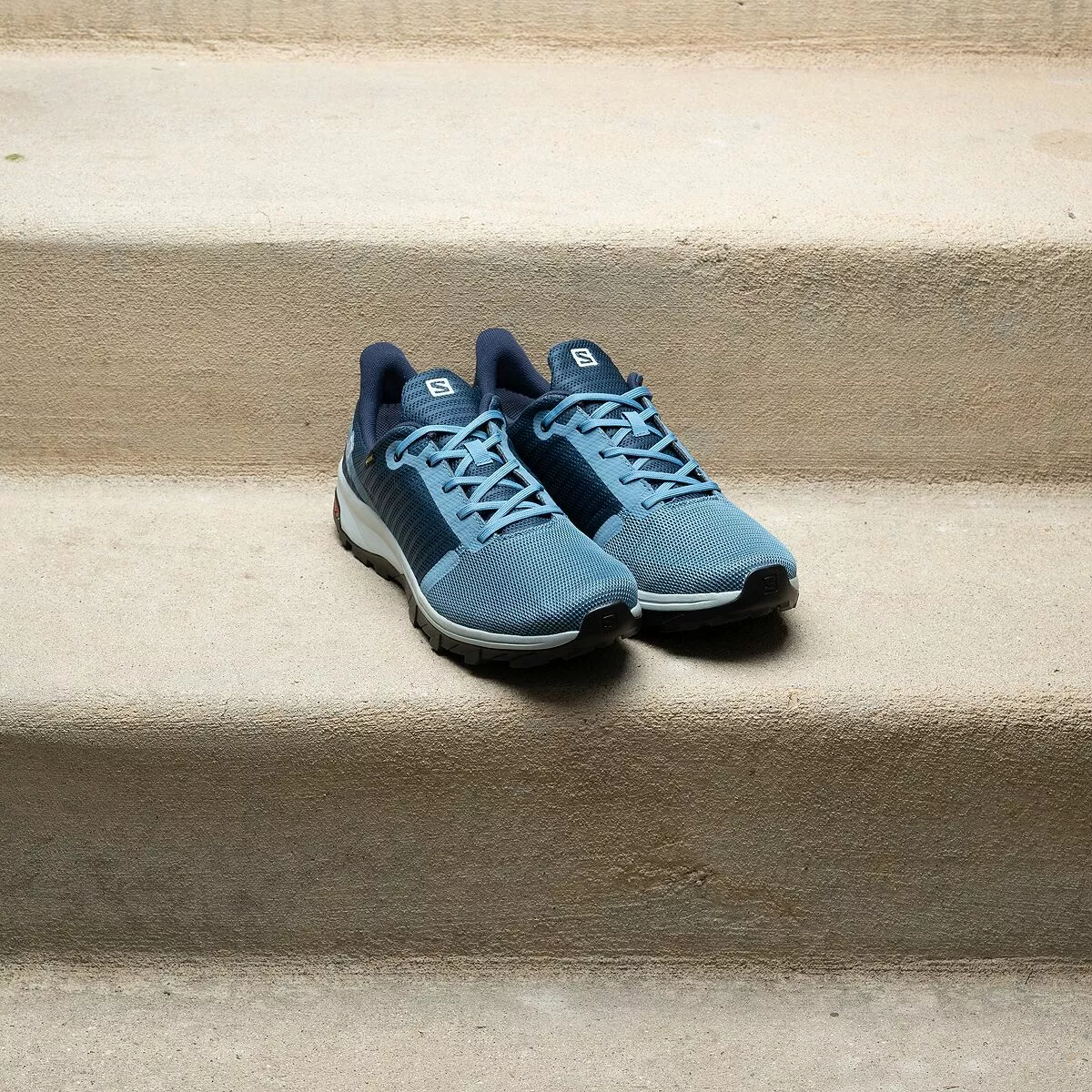 Salomon Outbound Prism GTX Hiking Shoe Women's 3 Salomon Outbound Prism GTX Hiking Shoe Women's - Image 3