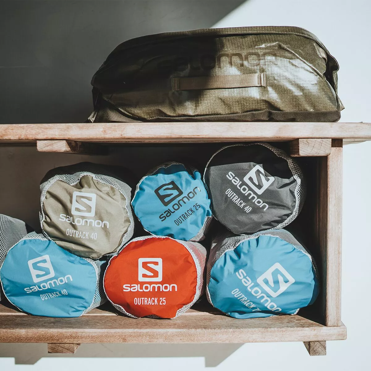 Salomon Outlife 45L Duffel Bag 17 Salomon Outlife 45L Duffel Bag - Image 17